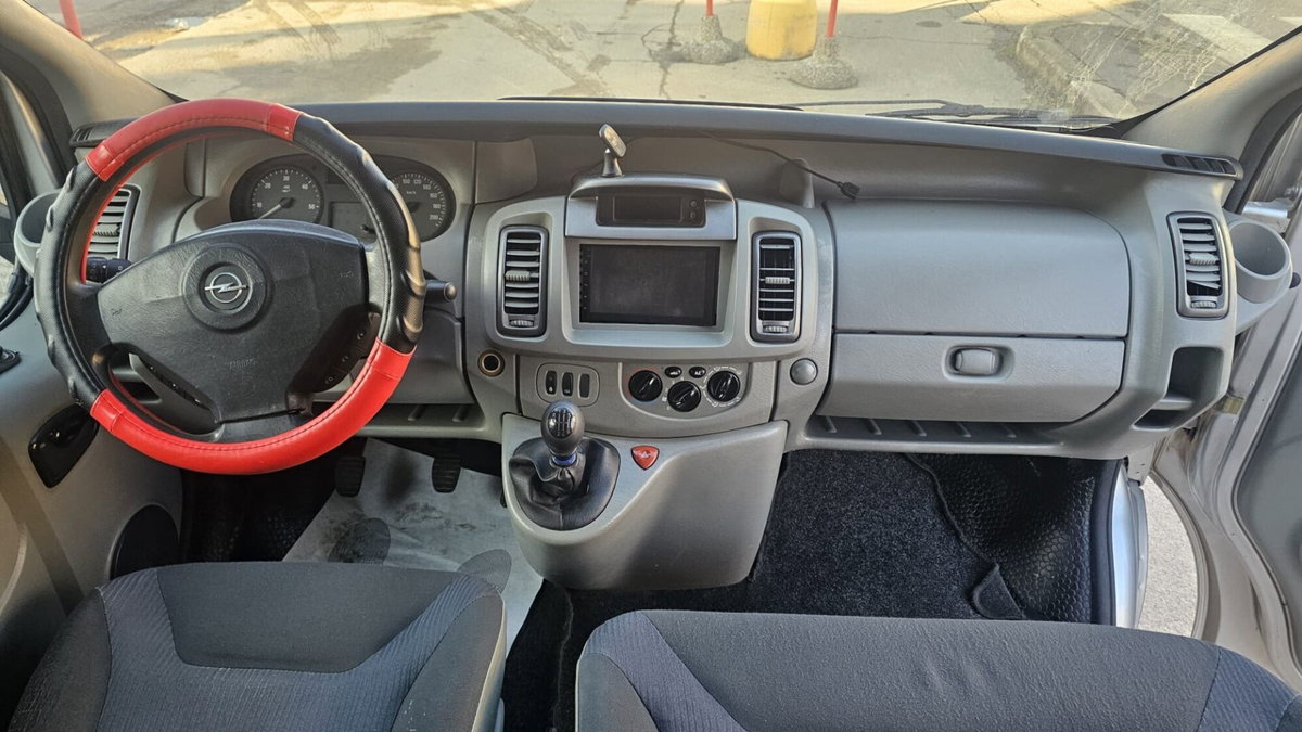 Opel Vivaro Furgone 29 2.0 CDTI 120CV PC-TN Furgone Vetrato (12)