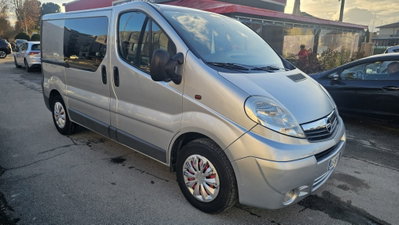 Opel Vivaro Furgone 29 2.0 CDTI 120CV PC-TN Furgone Vetrato (2)