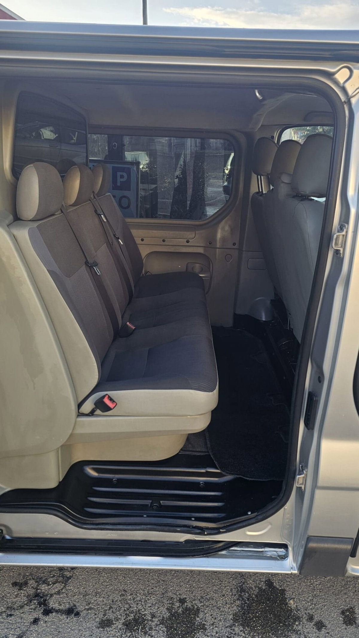 Opel Vivaro Furgone 29 2.0 CDTI 120CV PC-TN Furgone Vetrato (5)