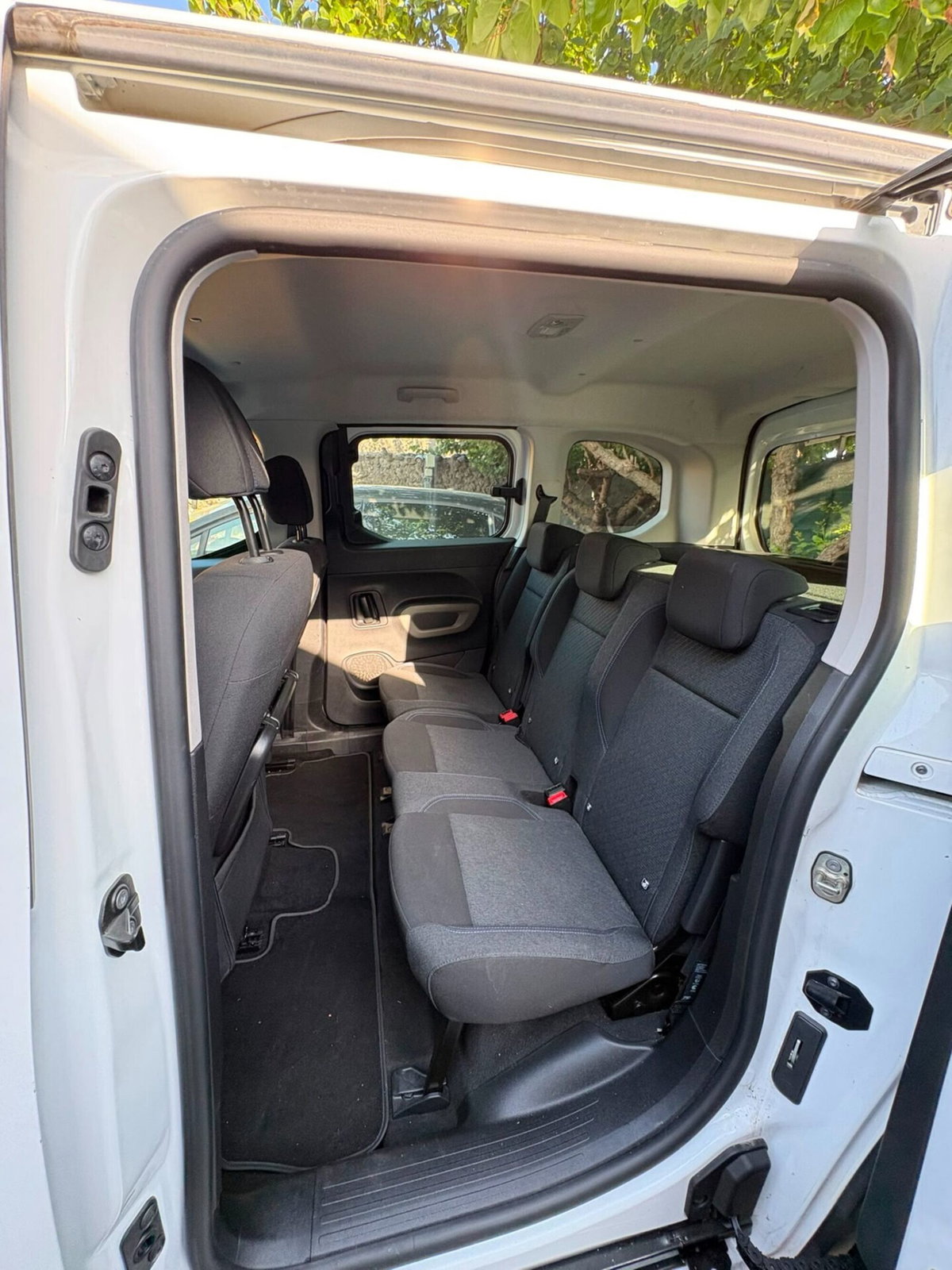 Peugeot Rifter mix 1.2 puretech 110cv Allure S&S (2)