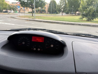 Fiat Idea 1.3 Multijet 16V Dynamic (12)