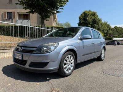 Opel Astra 1.4 16V Twinport 5 porte Cosmo usata