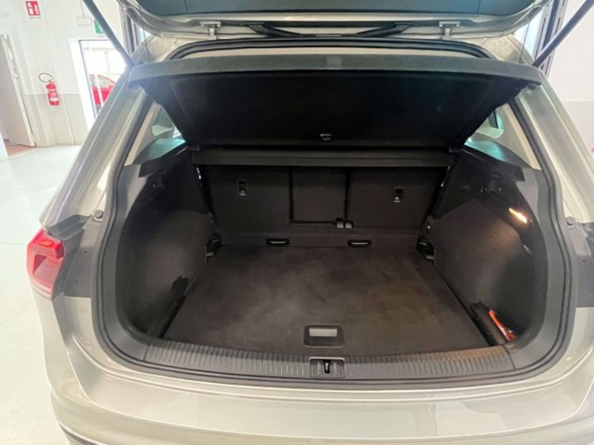 Volkswagen Tiguan 2.0 TDI 150CV 4MOTION DSG Sport & Style BMT (2)