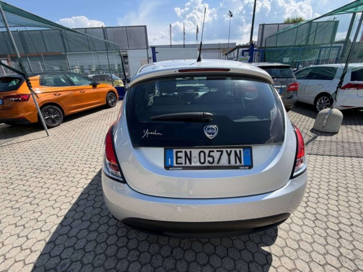 Lancia Ypsilon 1.3 MJT 16V 95 CV 5 porte S&S Silver (3)