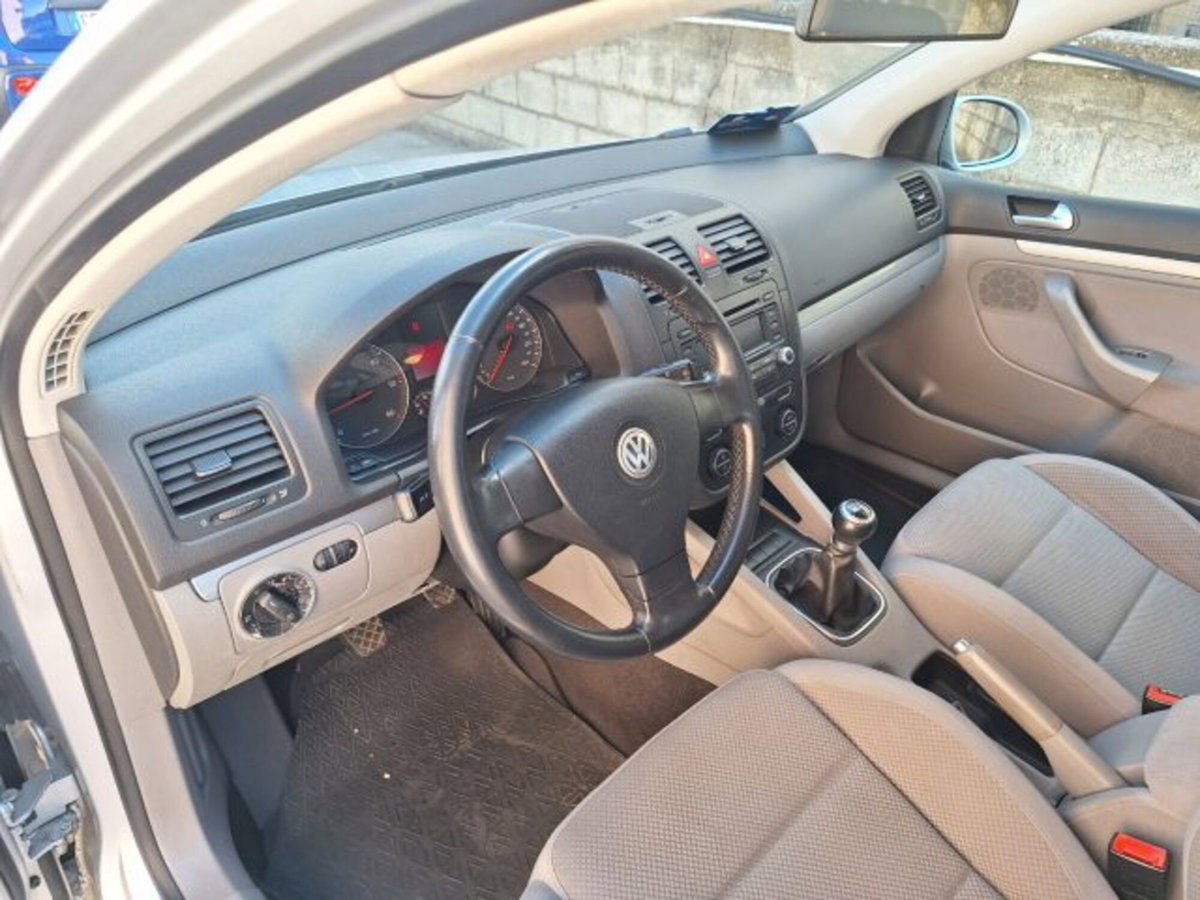 Volkswagen Golf 2.0 16V TDI 4mot. 5p. Sportline (8)