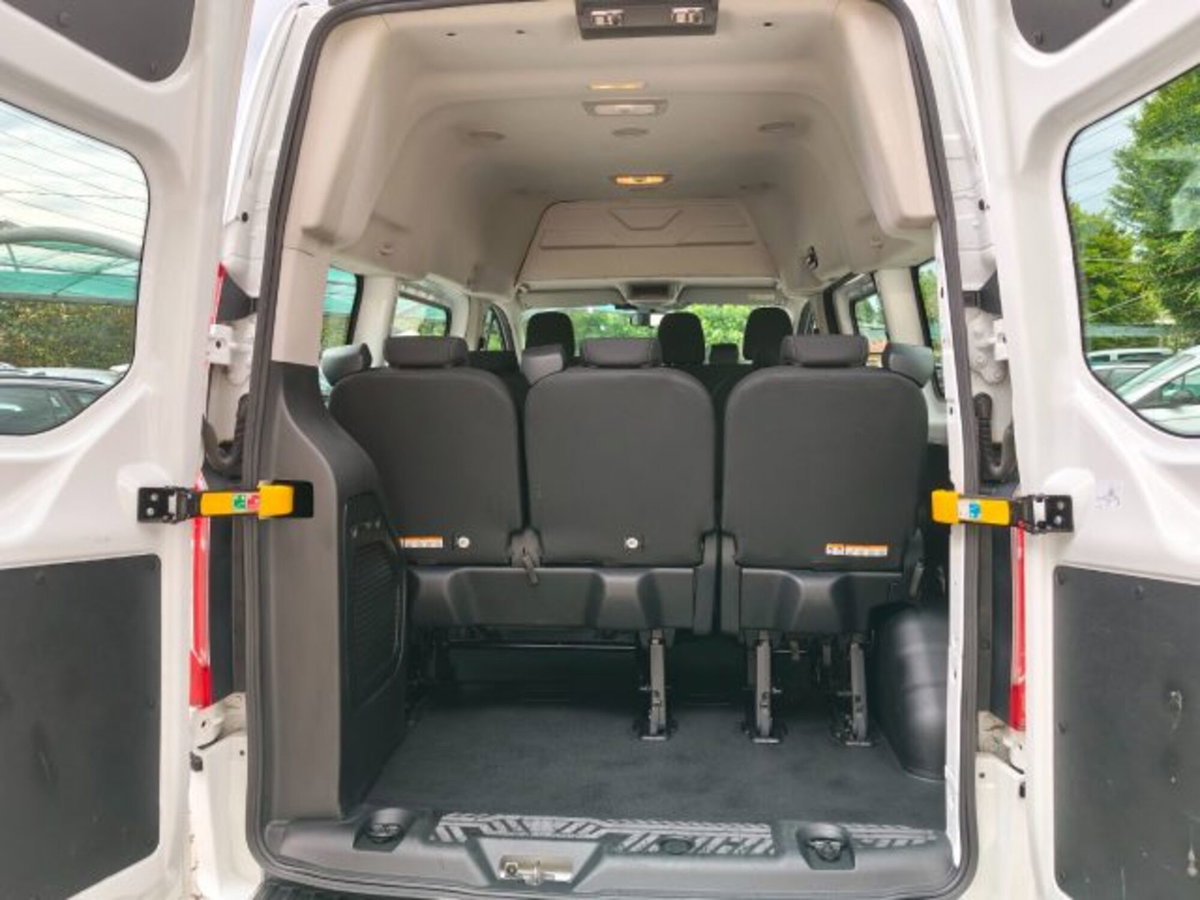 Ford Transit Custom Furgone 320 2.0 EcoBlue 130 PC Combi Trend (7)