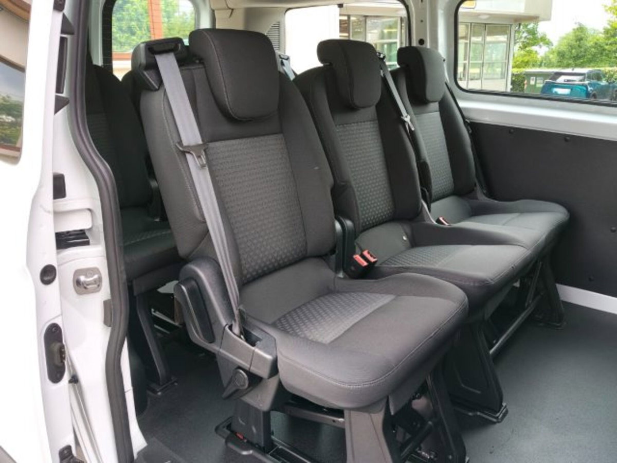 Ford Transit Custom Furgone 320 2.0 EcoBlue 130 PC Combi Trend (8)