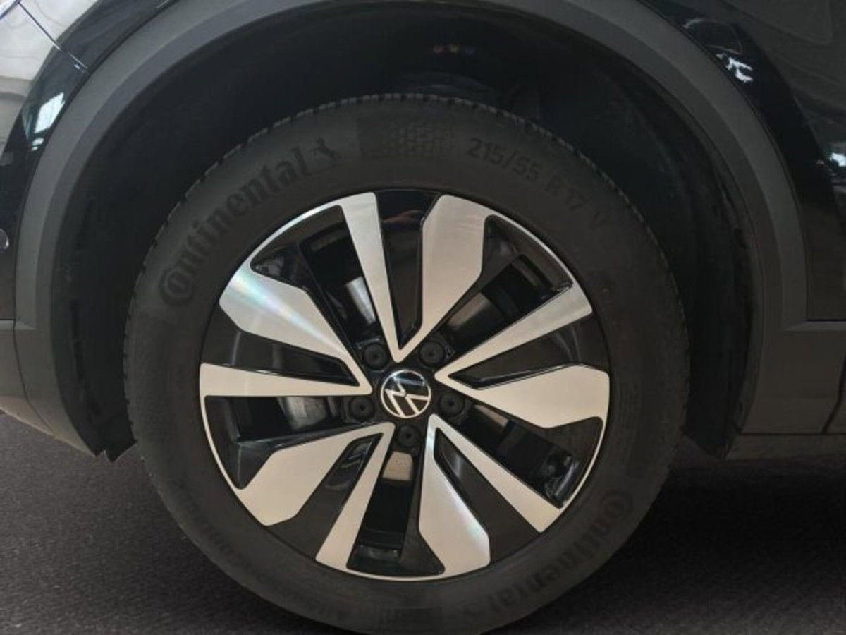 Volkswagen T-Roc 1.0 tsi Life 115cv (15)