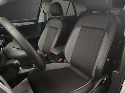 Volkswagen T-Roc 1.0 tsi Life 115cv (8)