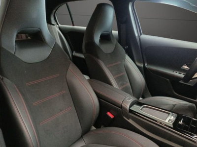 Mercedes-Benz Classe A Sedan 180 AMG Line Premium Plus auto (14)