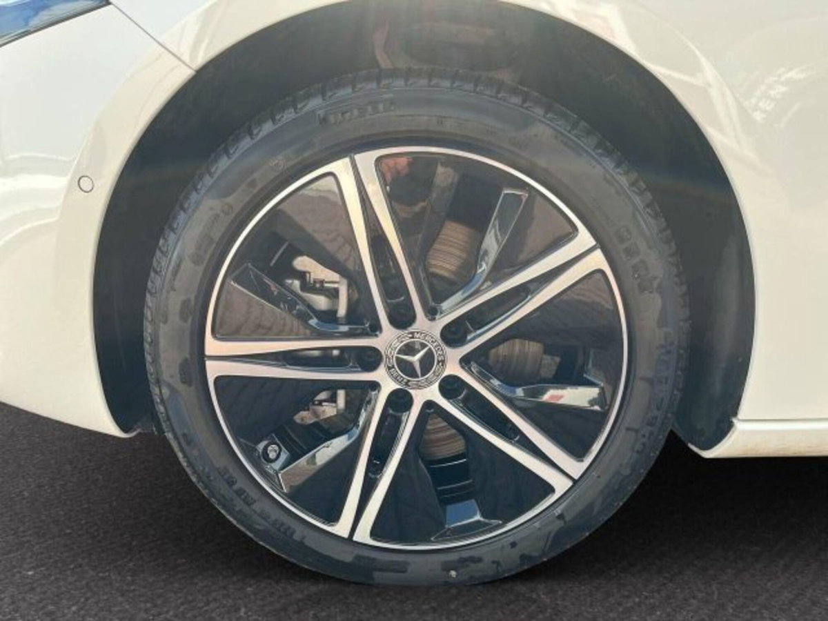 Mercedes-Benz Classe A Sedan 250 e phev Progressive Advanced Plus auto (9)