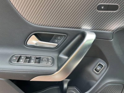 Mercedes-Benz CLA Shooting Brake 180 Automatic Shooting Brake Executive (12)