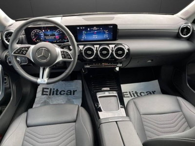 Mercedes-Benz CLA Shooting Brake 180 Automatic Shooting Brake Executive (14)