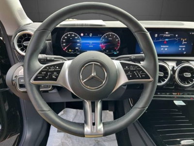 Mercedes-Benz CLA Shooting Brake 180 Automatic Shooting Brake Executive (15)