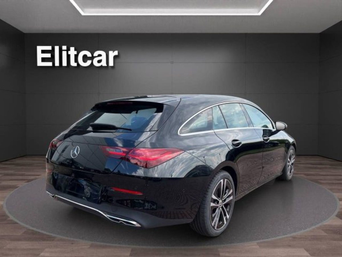 Mercedes-Benz CLA Shooting Brake 180 Automatic Shooting Brake Executive (6)