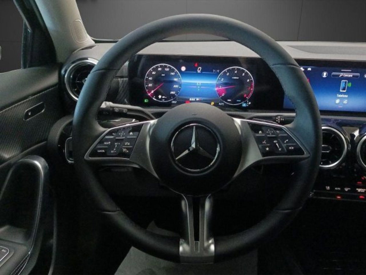 Mercedes-Benz Classe A 180 Progressive Advanced Plus auto (9)