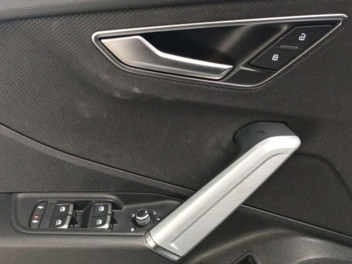 Audi Q2 Q2 35 TDI quattro S tronic S line Edition (15)