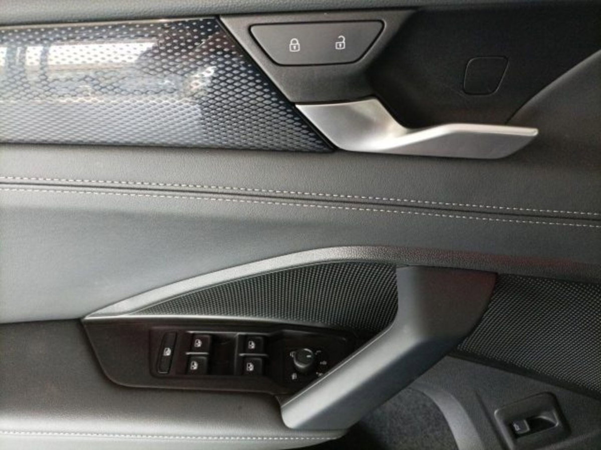 Volkswagen Tiguan 2.0 TDI 150 CV SCR DSG 4MOTION Life (18)