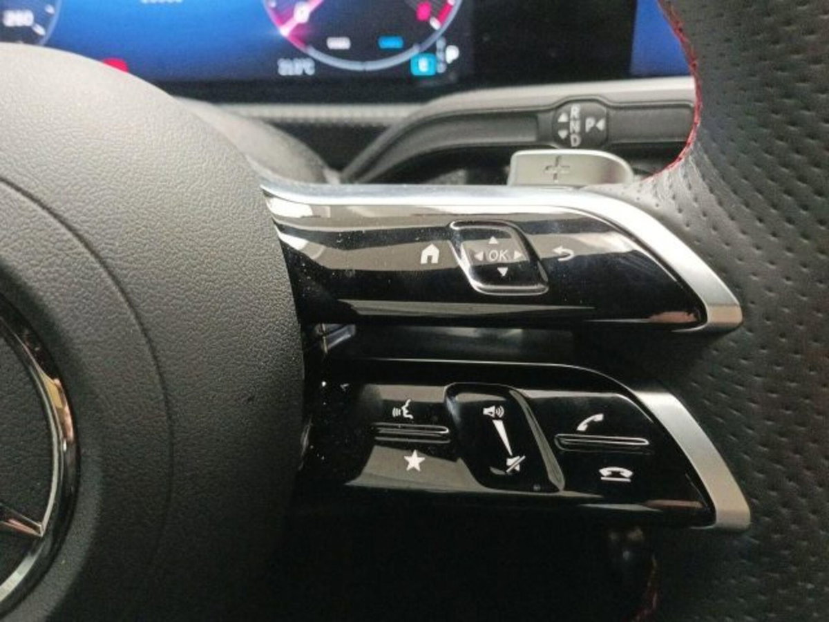 Mercedes-Benz Classe A Sedan 180 AMG Line Premium Plus auto (10)