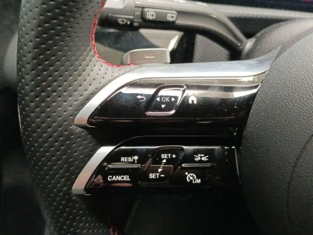 Mercedes-Benz Classe A Sedan 180 AMG Line Premium Plus auto (11)