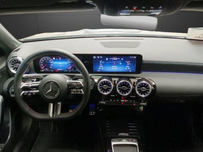 Mercedes-Benz Classe A Sedan 180 AMG Line Premium Plus auto (12)