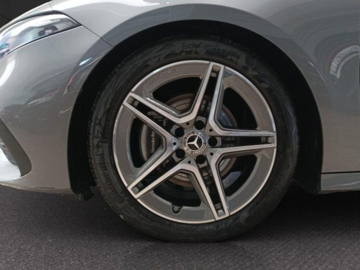 Mercedes-Benz Classe A Sedan 180 AMG Line Premium Plus auto (6)