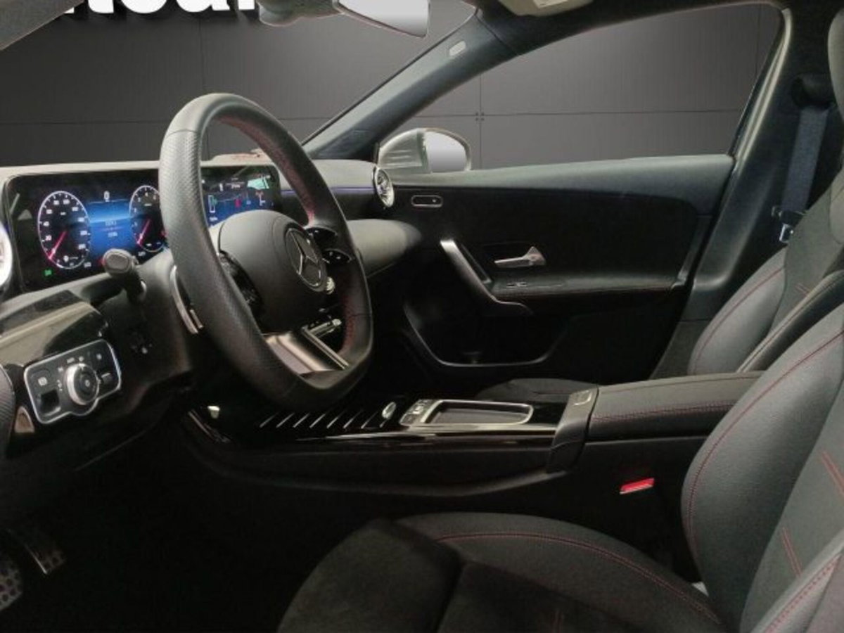 Mercedes-Benz Classe A Sedan 180 AMG Line Premium Plus auto (8)