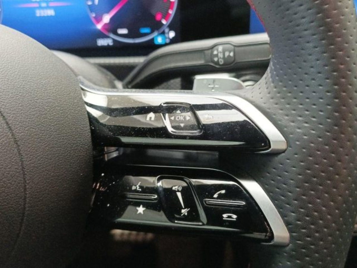 Mercedes-Benz Classe A Sedan 180 AMG Line Premium Plus auto (11)
