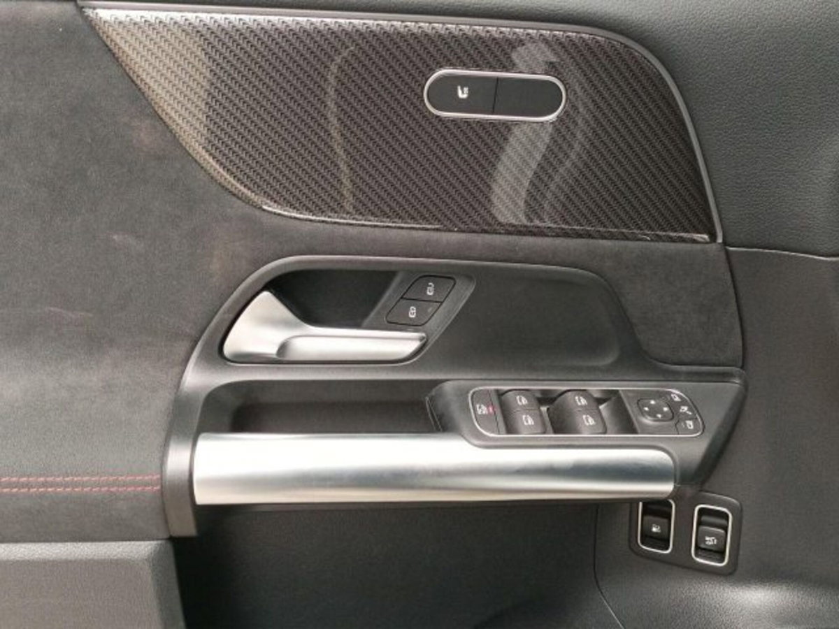 Mercedes-Benz GLA SUV 250 e phev AMG Line Advanced Plus auto (14)