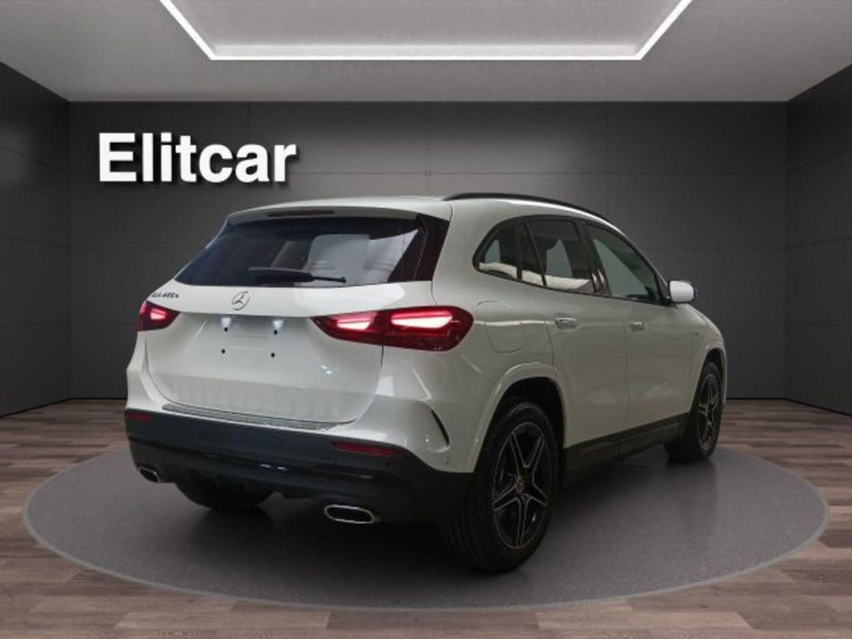 Mercedes-Benz GLA SUV 250 e phev AMG Line Advanced Plus auto (3)