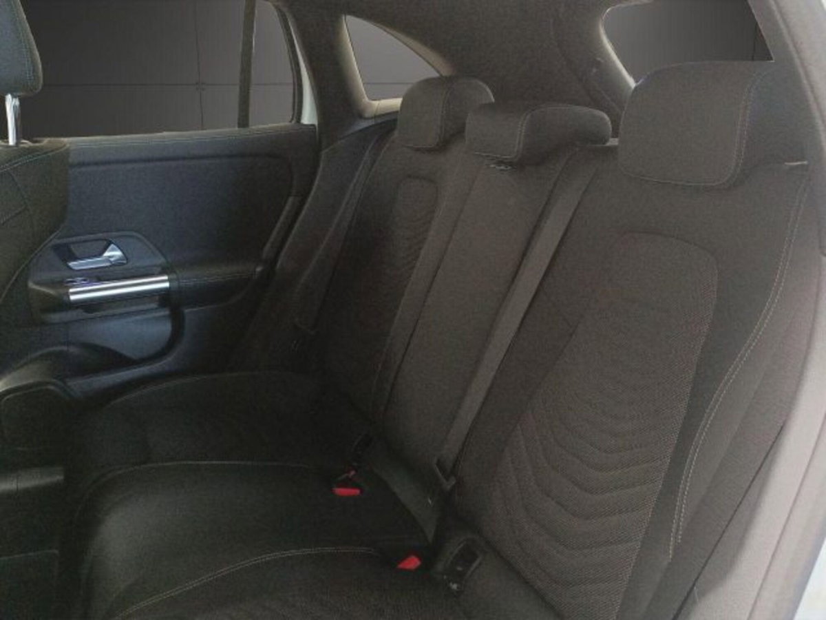 Mercedes-Benz GLA SUV 180 Progressive Advanced Plus auto (13)