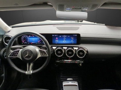 Mercedes-Benz CLA 180 Automatic Executive (9)