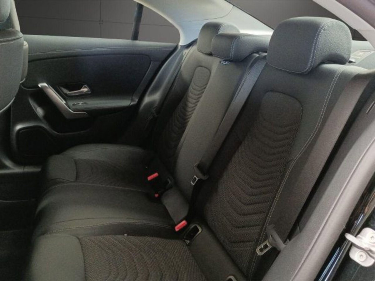 Mercedes-Benz CLA 180 Automatic Executive (13)