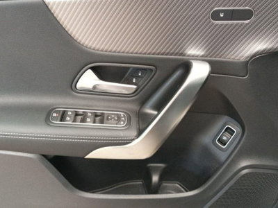 Mercedes-Benz CLA 180 Automatic Executive (16)