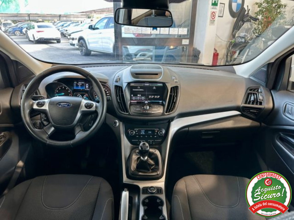 Ford Kuga 1.5 EcoBoost 120 CV 2WD Titanium (10)