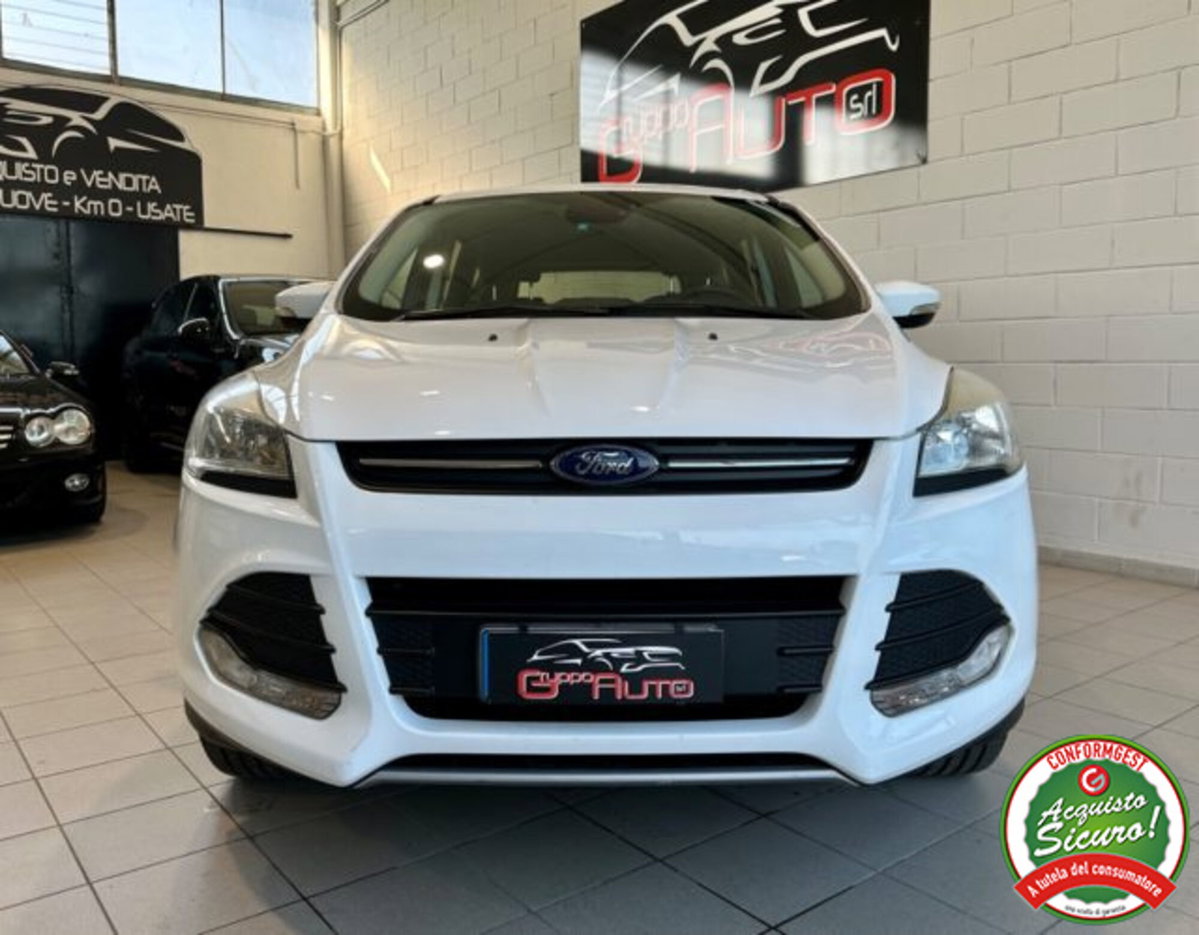 Ford Kuga 1.5 EcoBoost 120 CV 2WD Titanium (2)