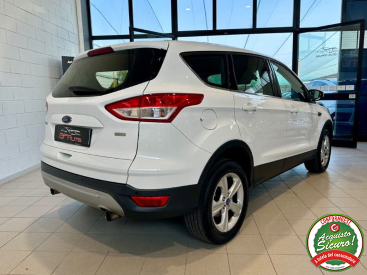 Ford Kuga 1.5 EcoBoost 120 CV 2WD Titanium (4)