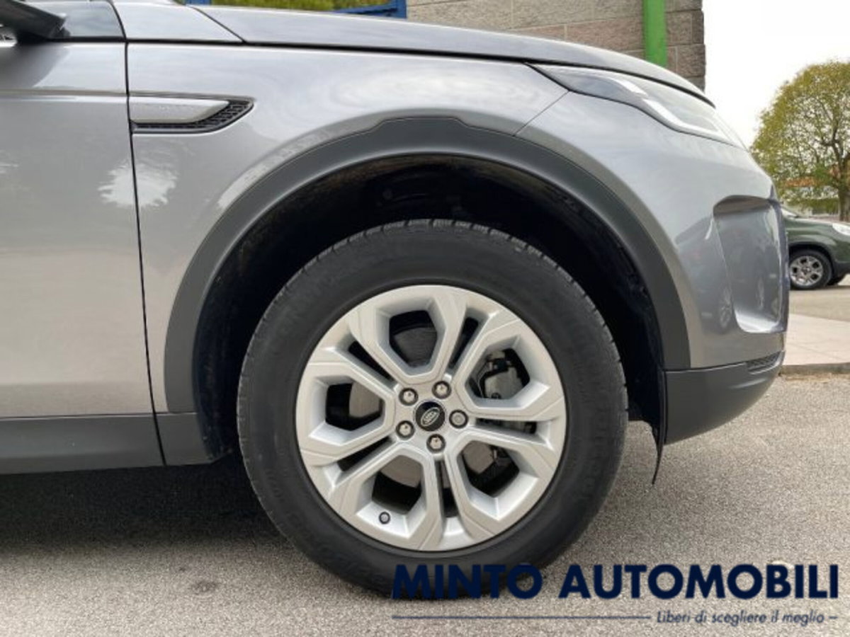 Land Rover Discovery Sport 2.0 eD4 150 CV 2WD (4)
