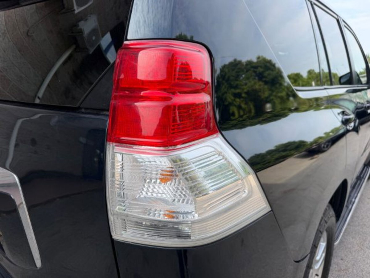 Toyota Land Cruiser 3.0 D4-D aut. 5 porte (18)