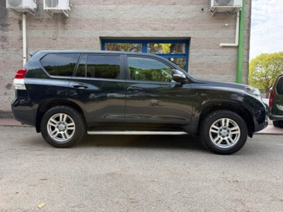 Toyota Land Cruiser 3.0 D4-D aut. 5 porte (2)