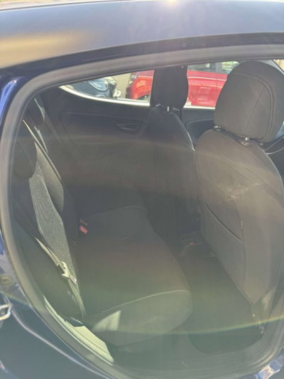 Lancia Ypsilon 1.2 69 CV 5 porte S Momodesign (13)
