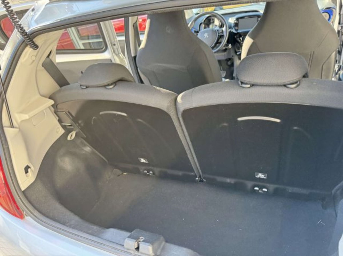 Peugeot 108 72 5 porte Allure (14)