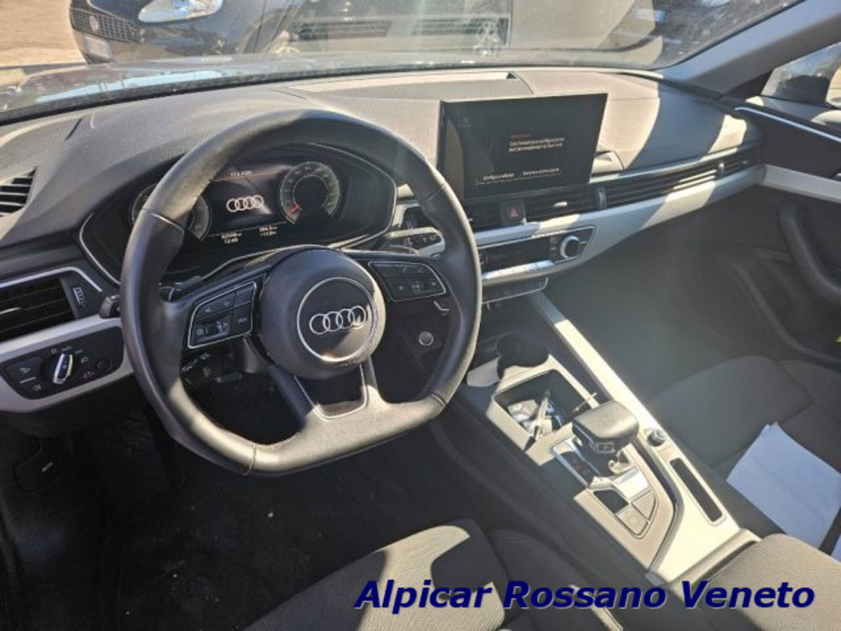 Audi A4 Avant 30 TDI/136 CV S tronic S line edition (3)