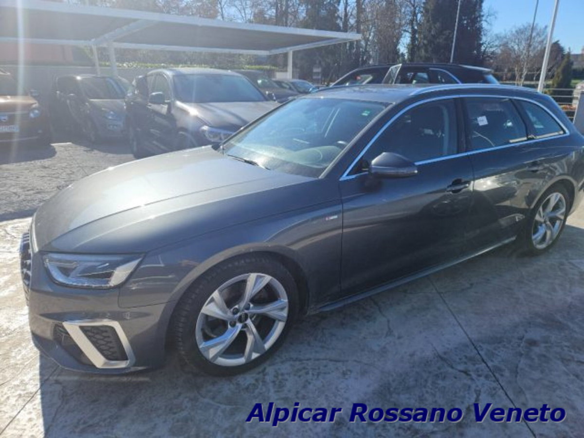 Audi A4 Avant 30 TDI/136 CV S tronic S line edition (4)