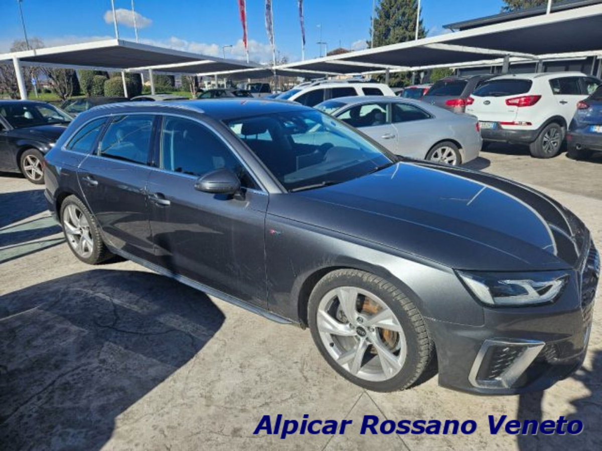 Audi A4 Avant 30 TDI/136 CV S tronic S line edition (7)
