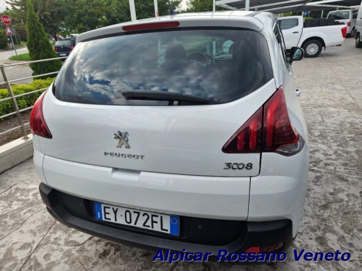 Peugeot 3008 1.6 e-HDi 115CV ETG6 Stop&Start Allure (10)