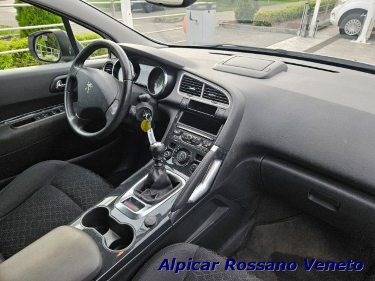 Peugeot 3008 1.6 e-HDi 115CV ETG6 Stop&Start Allure (11)