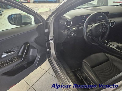 Mercedes-Benz Classe A Sedan 180 d Automatic 4p. Premium (11)