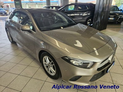 Mercedes-Benz Classe A Sedan 180 d Automatic 4p. Premium (2)