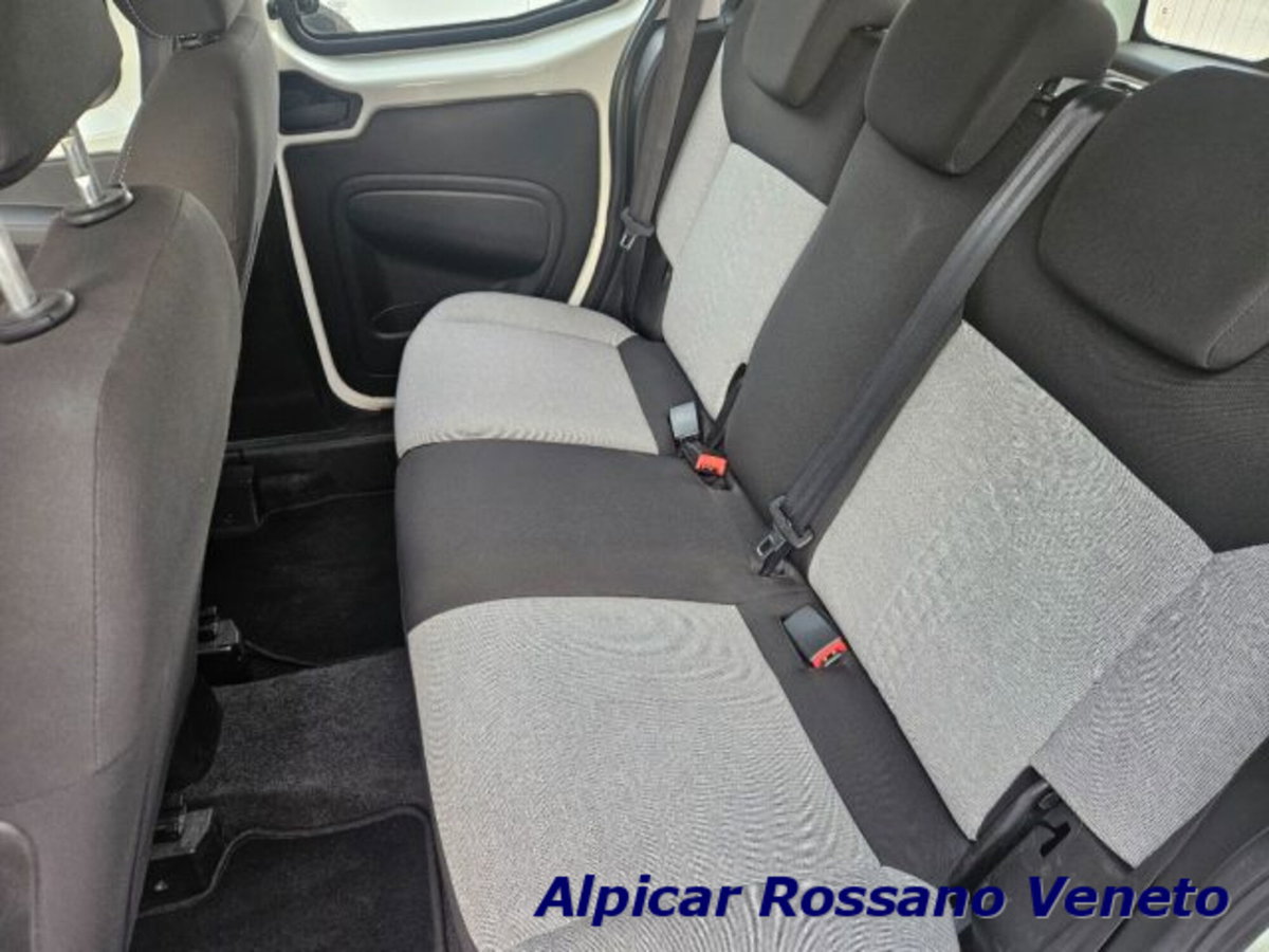 Fiat Qubo 1.4 8V 77 CV Lounge Natural Power (15)